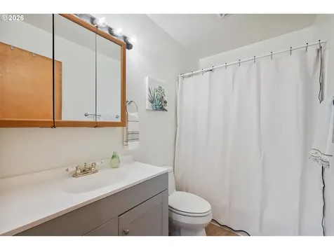 8 Terry Court Longview WA 98632