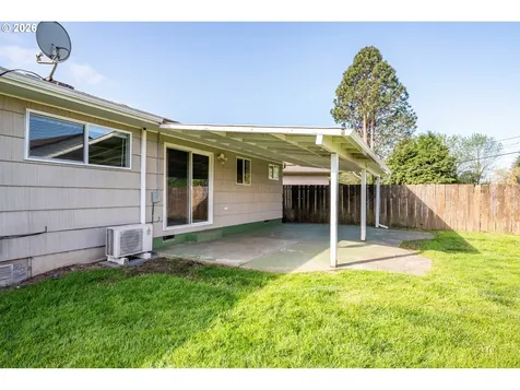 8 Terry Court Longview WA 98632