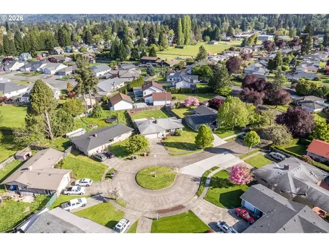 8 Terry Court Longview WA 98632