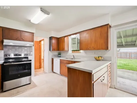 8 Terry Court Longview WA 98632