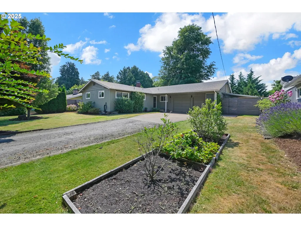 1420 Maclay Drive Eugene OR 97404