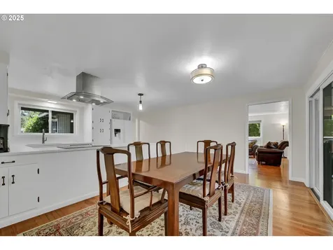 1420 Maclay Drive Eugene OR 97404