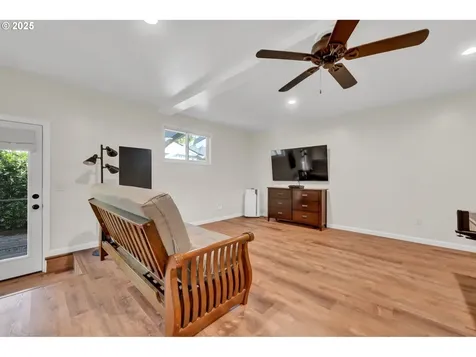 1420 Maclay Drive Eugene OR 97404