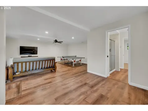 1420 Maclay Drive Eugene OR 97404