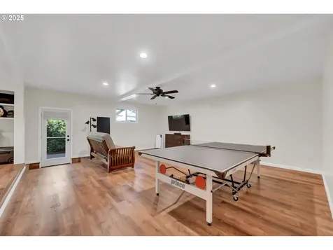 1420 Maclay Drive Eugene OR 97404