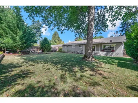 1420 Maclay Drive Eugene OR 97404