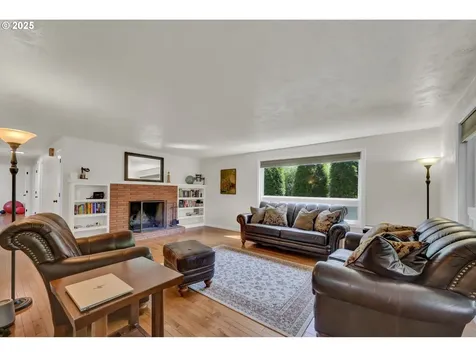 1420 Maclay Drive Eugene OR 97404