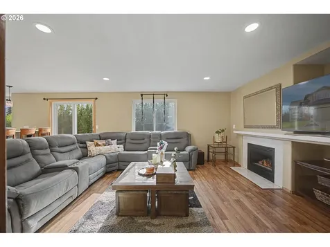 620 SE 11th Circle Troutdale OR 97060