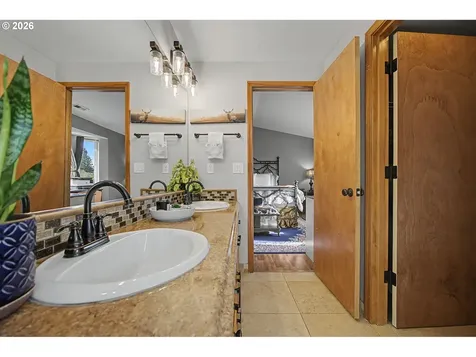 620 SE 11th Circle Troutdale OR 97060