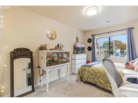 812 NW 3rd Avenue Canby OR 97013