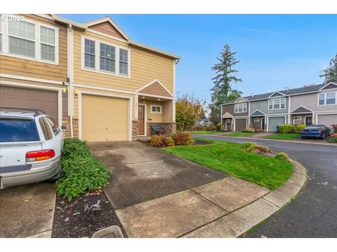 812 NW 3rd Avenue Canby OR 97013