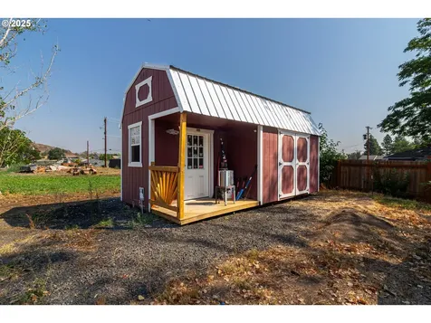 160 NW Logan Drive Hermiston OR 97838