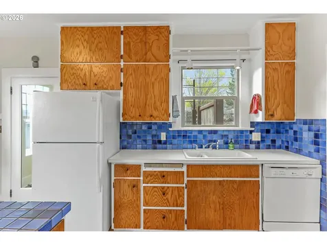 916 Kelly Avenue The Dalles OR 97058