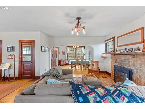 916 Kelly Avenue The Dalles OR 97058
