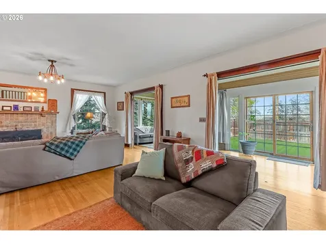 916 Kelly Avenue The Dalles OR 97058