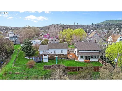 916 Kelly Avenue The Dalles OR 97058