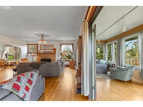 916 Kelly Avenue The Dalles OR 97058