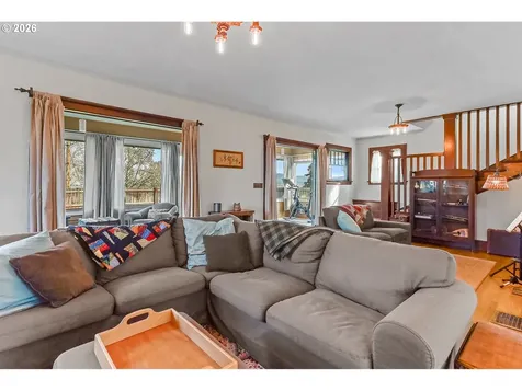 916 Kelly Avenue The Dalles OR 97058