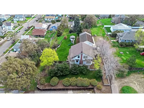 916 Kelly Avenue The Dalles OR 97058