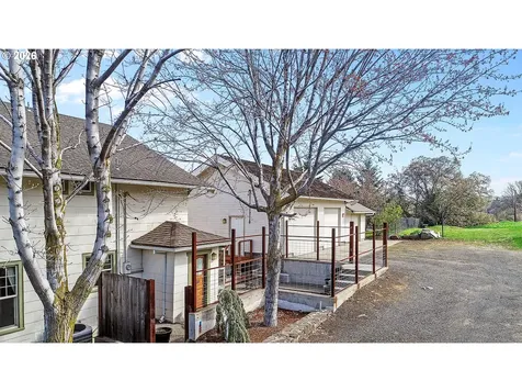 916 Kelly Avenue The Dalles OR 97058