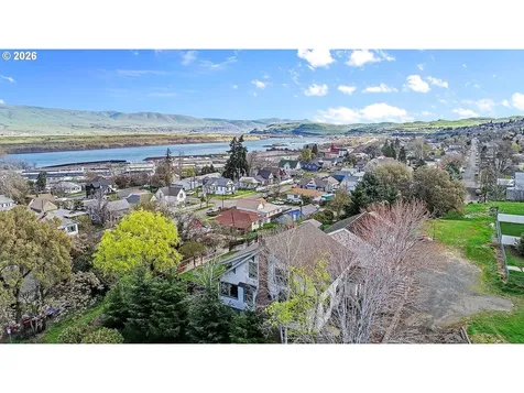 916 Kelly Avenue The Dalles OR 97058