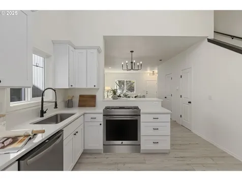 6629 SE 136th Avenue Portland OR 97236