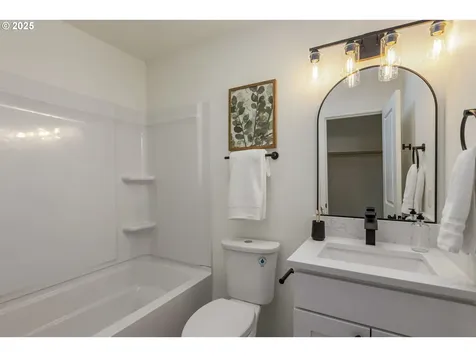 6629 SE 136th Avenue Portland OR 97236