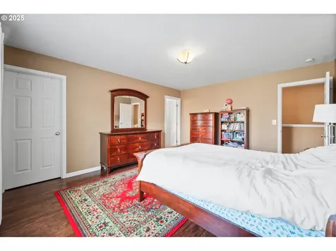 15028 NW 1st Avenue Vancouver WA 98685