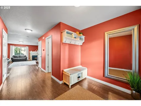 15028 NW 1st Avenue Vancouver WA 98685