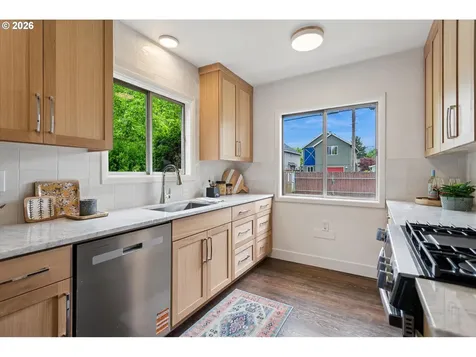7312 N Oatman Avenue Portland OR 97217