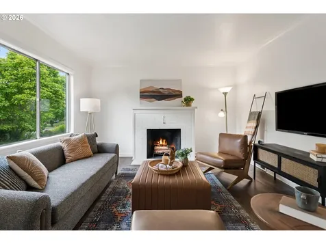 7312 N Oatman Avenue Portland OR 97217