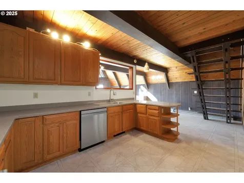 475 Riverview Boulevard Springfield OR 97477