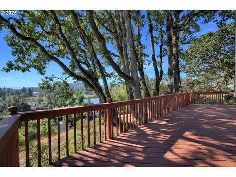 475 Riverview Boulevard Springfield OR 97477