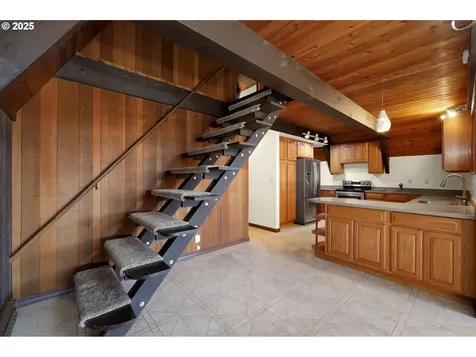 475 Riverview Boulevard Springfield OR 97477