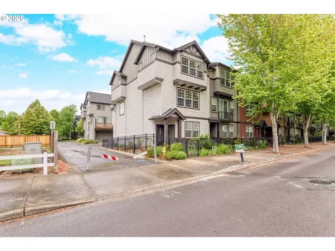 3497 SE Brookwood Avenue Hillsboro OR 97123