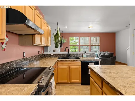 3497 SE Brookwood Avenue Hillsboro OR 97123