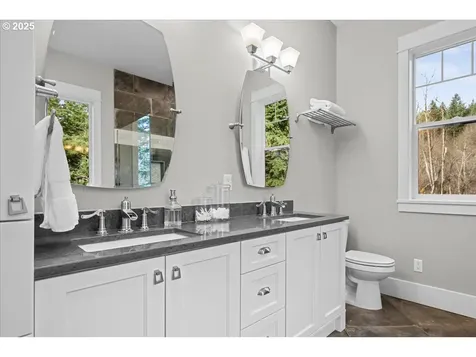 26810 NE 77th Street Vancouver WA 98682