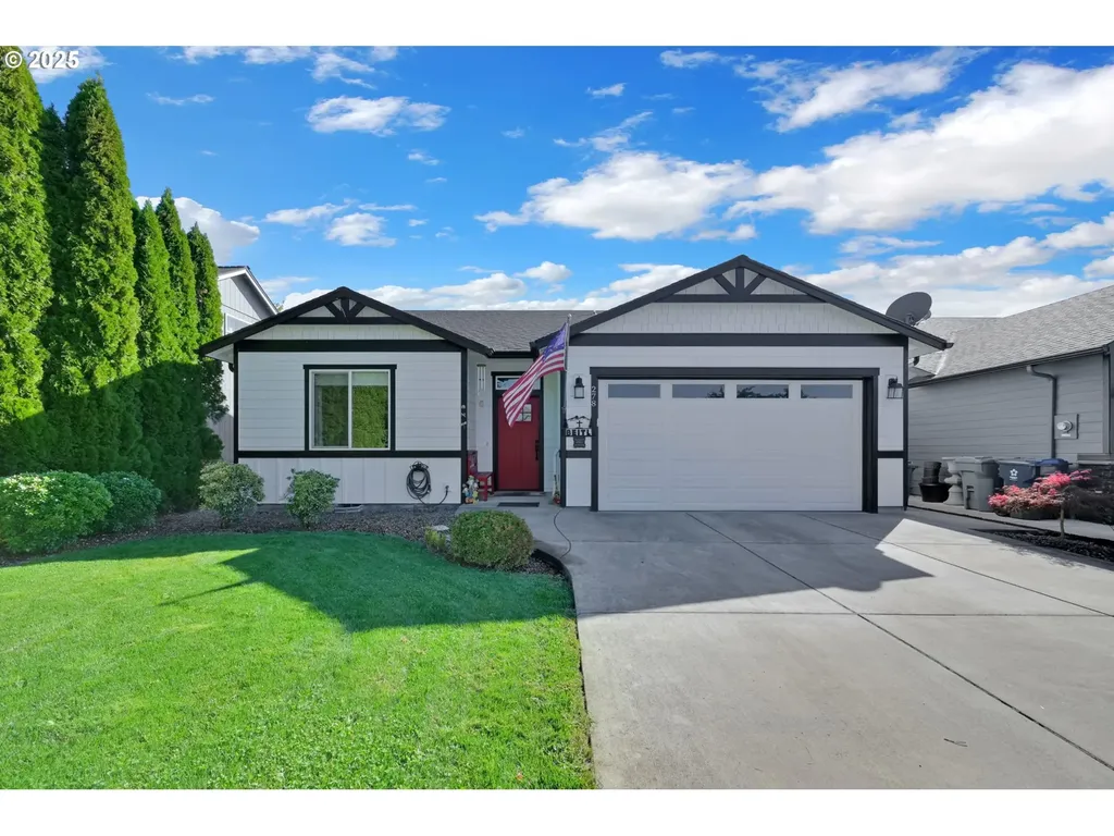 278 SW Applegate Trail Drive Dallas OR 97338
