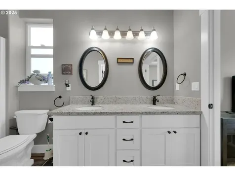 278 SW Applegate Trail Drive Dallas OR 97338