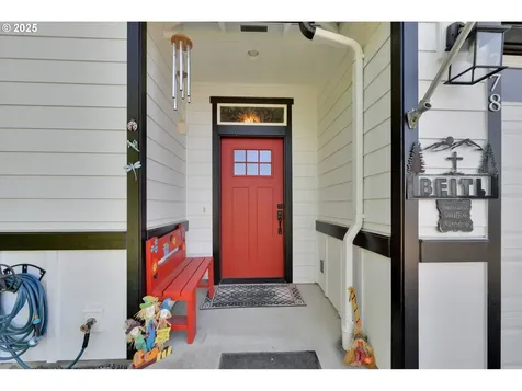 278 SW Applegate Trail Drive Dallas OR 97338