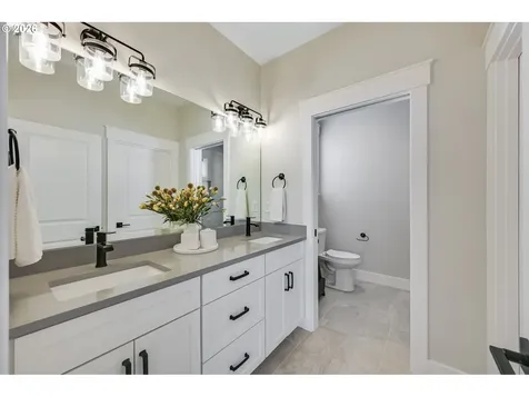 3321 Felton Street S Salem OR 97302
