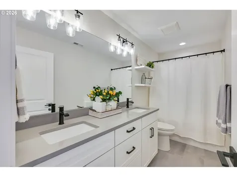 3321 Felton Street S Salem OR 97302