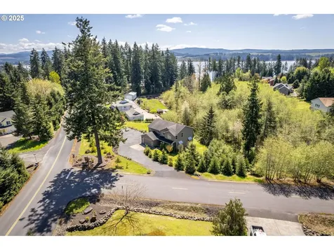 107 Basswood Drive Silver Lake WA 98645