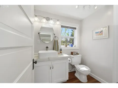 349 S 6th Street Cottage Grove OR 97424