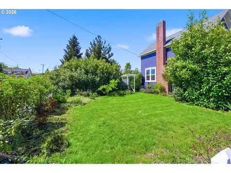 349 S 6th Street Cottage Grove OR 97424