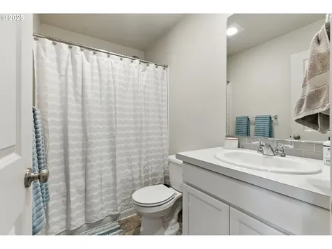 627 NE 72nd Street Vancouver WA 98665