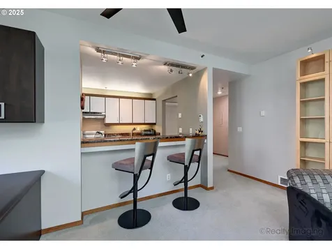 305 S Montgomery Street Portland OR 97201