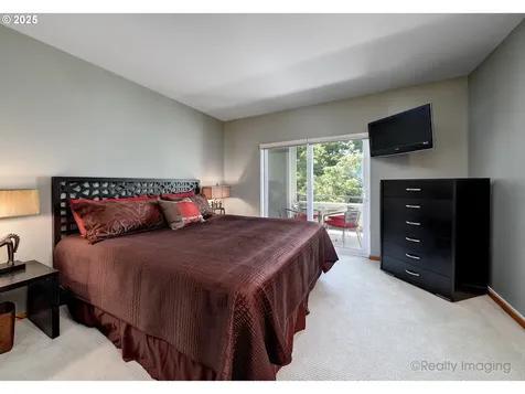 305 S Montgomery Street Portland OR 97201