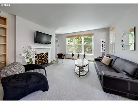 305 S Montgomery Street Portland OR 97201