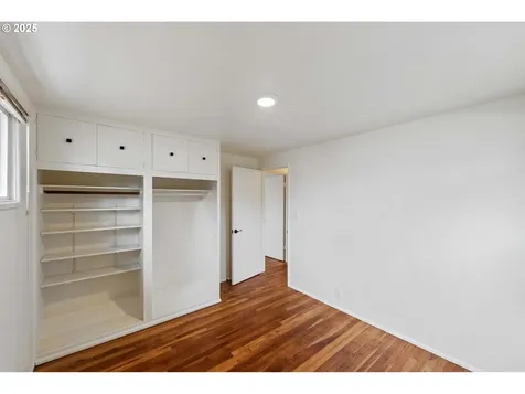 437 Simpson Avenue North Bend OR 97459